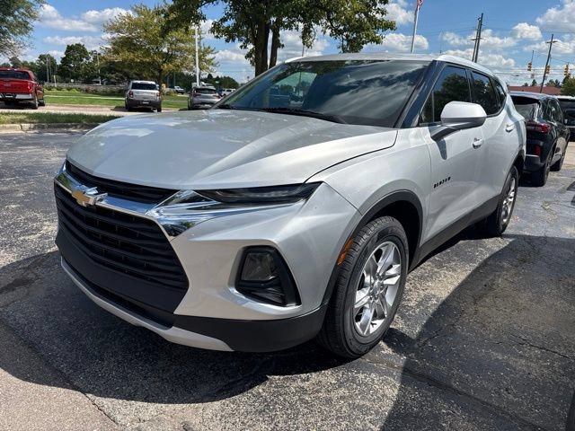 Used 2021 Chevrolet Blazer LT FWD image 2