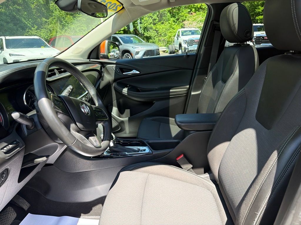 Used 2022 Buick Encore GX Select w/ Advanced Technology Package AWD/4WD image 14