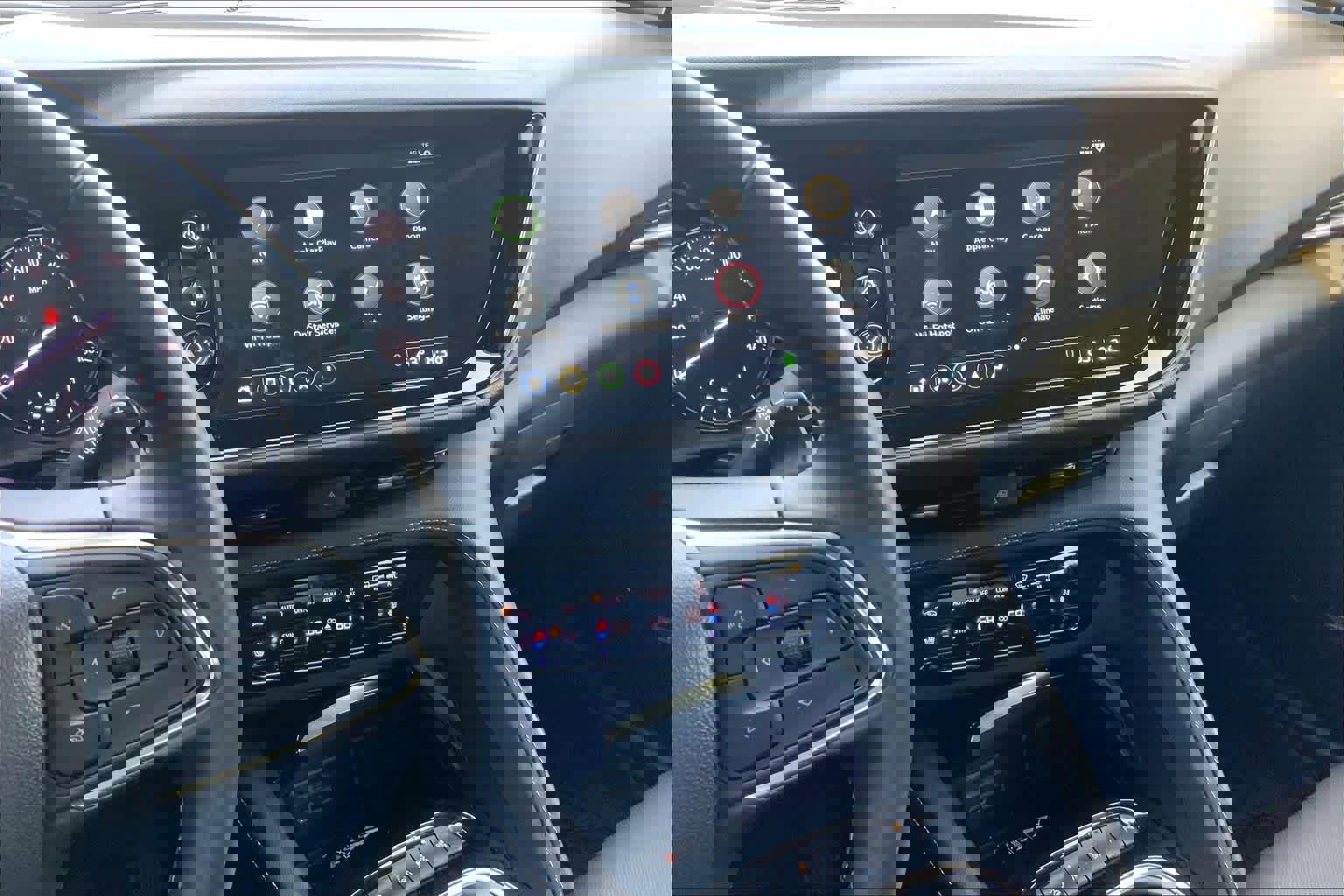 Used 2023 Buick Envision Avenir image 6