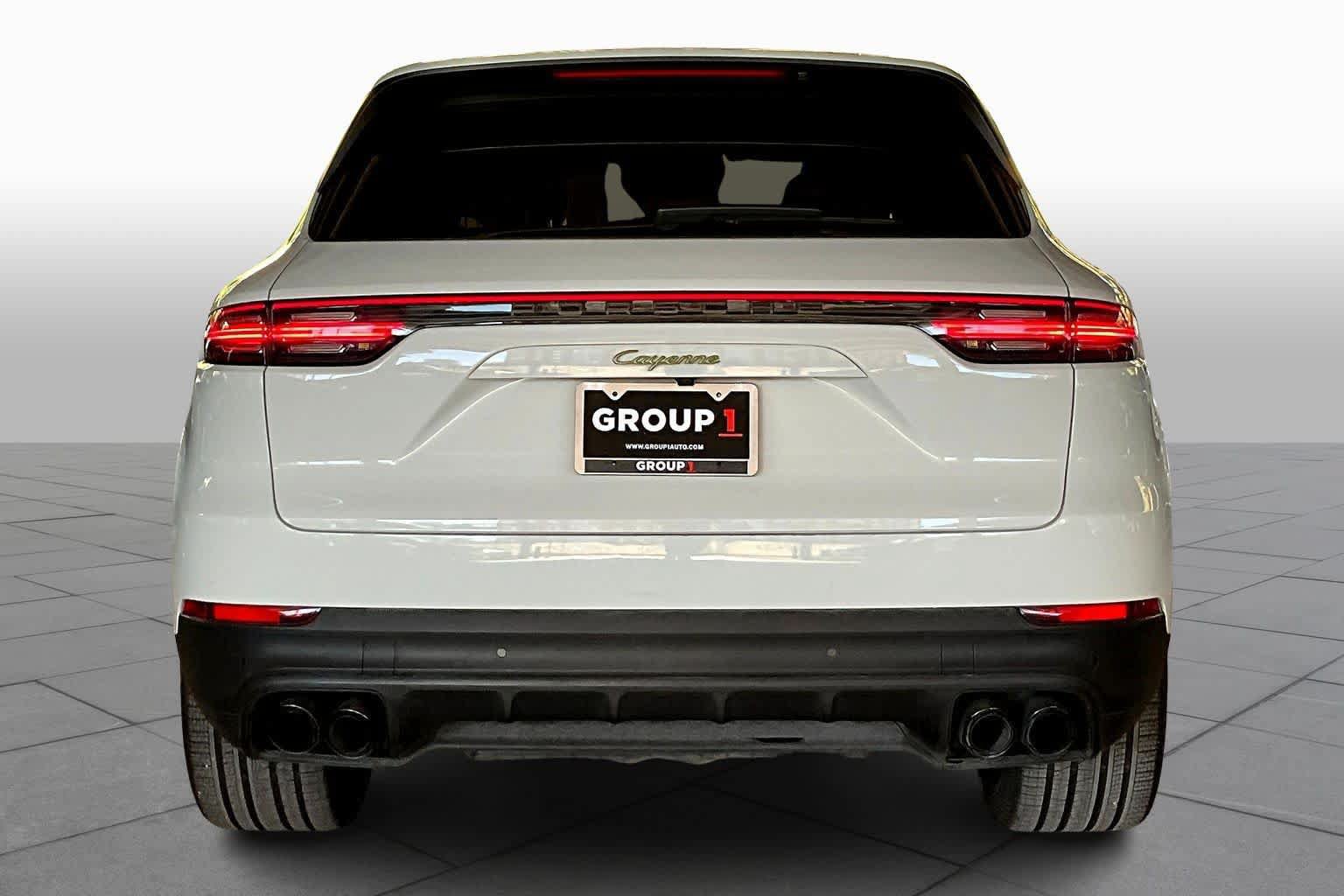 Used 2022 Porsche Cayenne E-Hybrid AWD/4WD image 14