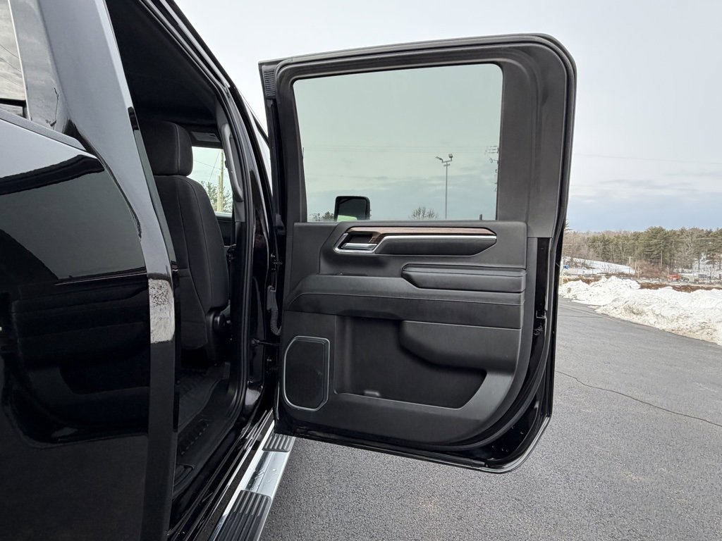 Used 2024 Chevrolet Silverado 2500 LT image 16