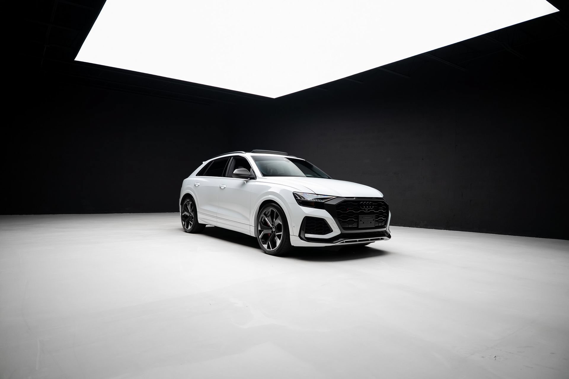 Used 2023 Audi RS Q8 AWD/4WD image 86
