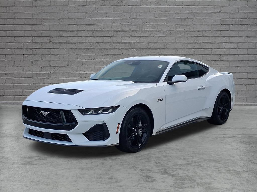 Used 2024 Ford Mustang GT RWD image 3
