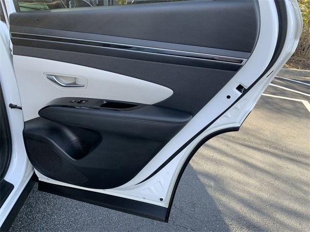 Used 2022 Hyundai Tucson Limited w/ Cargo Package image 11