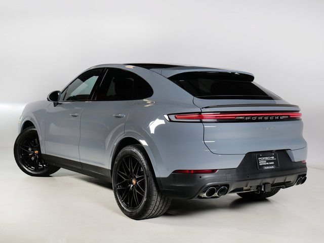 Certified 2026 Porsche Cayenne Coupe AWD/4WD image 3