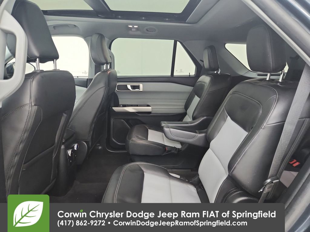 Used 2022 Ford Explorer XLT w/ Equipment Group 202A image 30