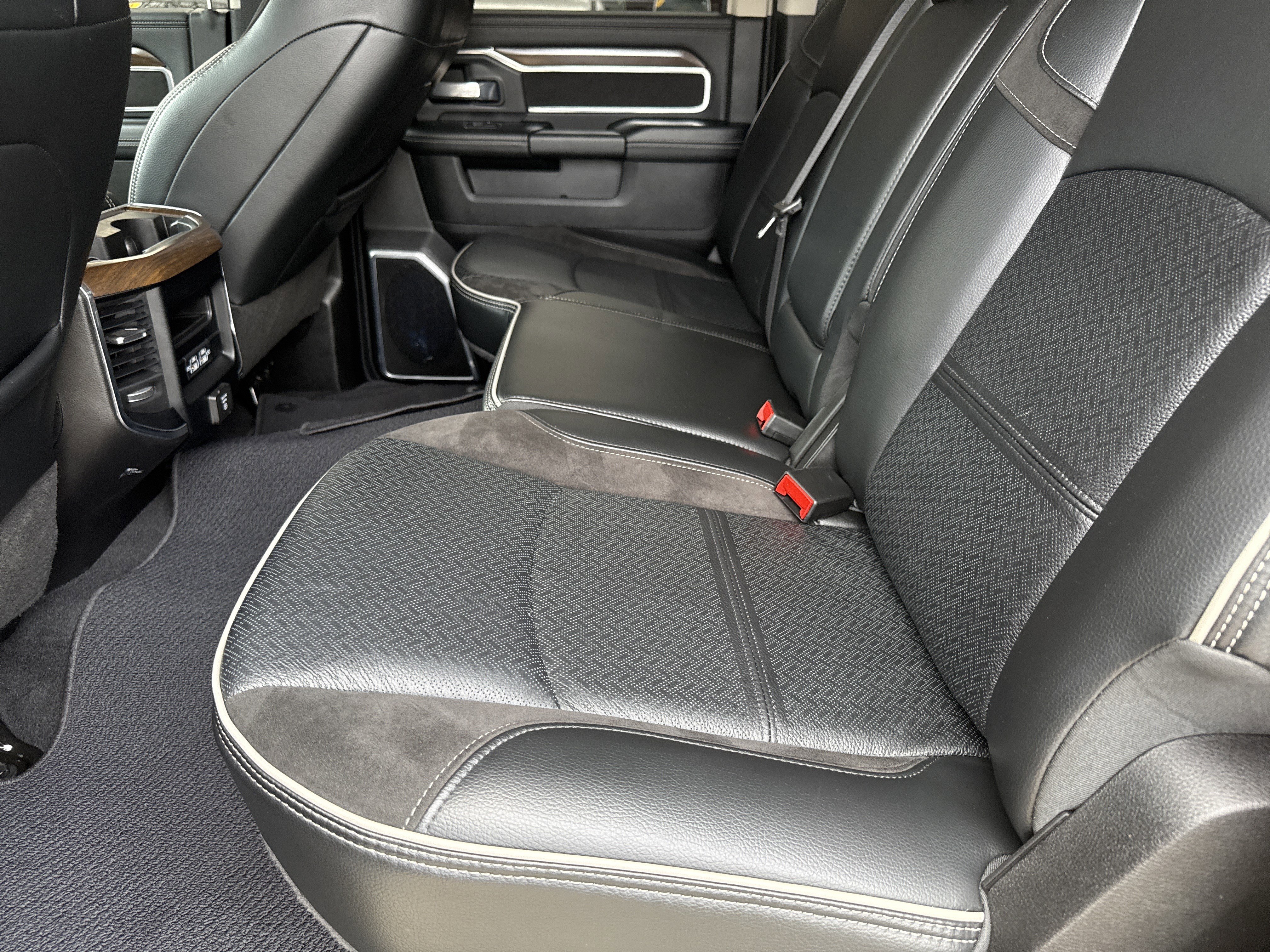 Used 2024 RAM 3500 Laramie w/ Bed Utility Group image 21