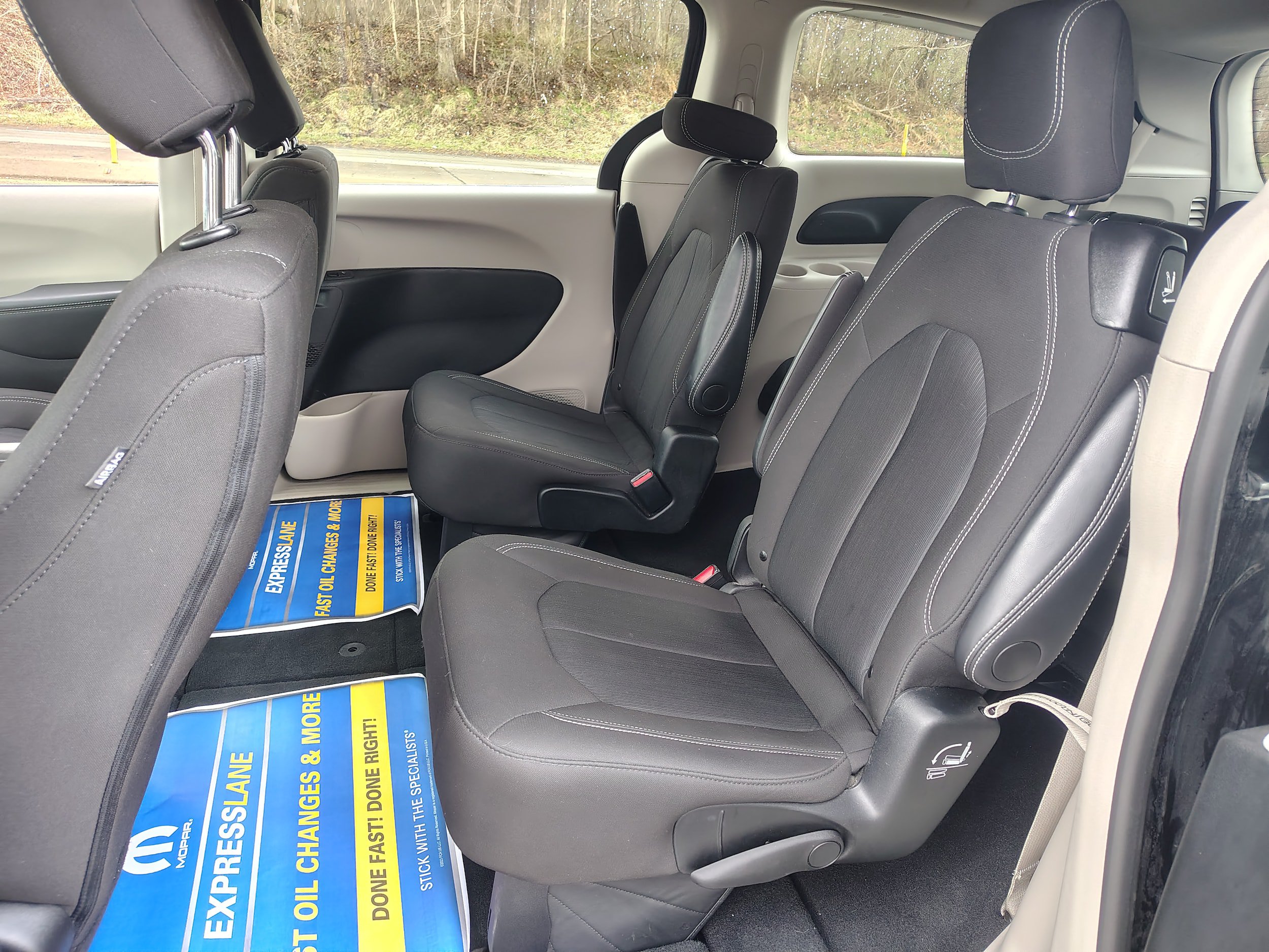 Certified 2024 Chrysler Voyager LX FWD image 34