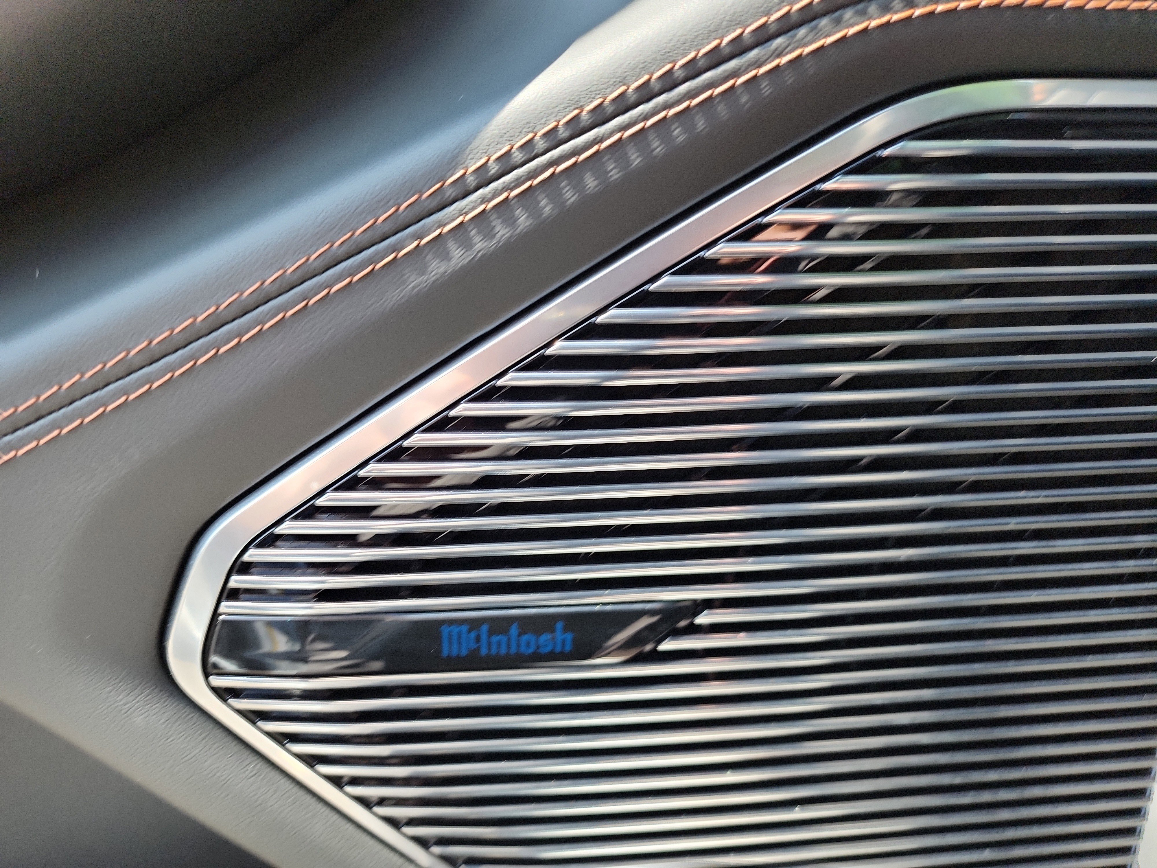 New 2025 Jeep Grand Cherokee Summit image 17