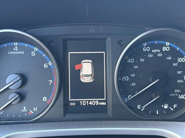 Used 2017 Toyota RAV4 LE w/ All Weather Liner Package AWD/4WD image 18
