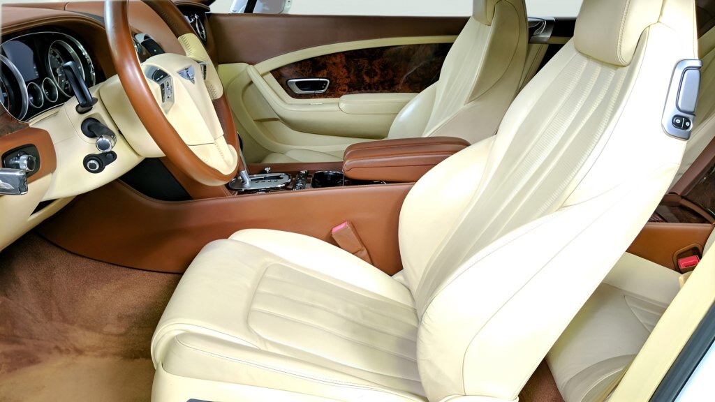 Used 2012 Bentley Continental GT image 28