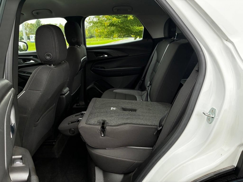 Used 2023 Chevrolet TrailBlazer LS FWD image 18
