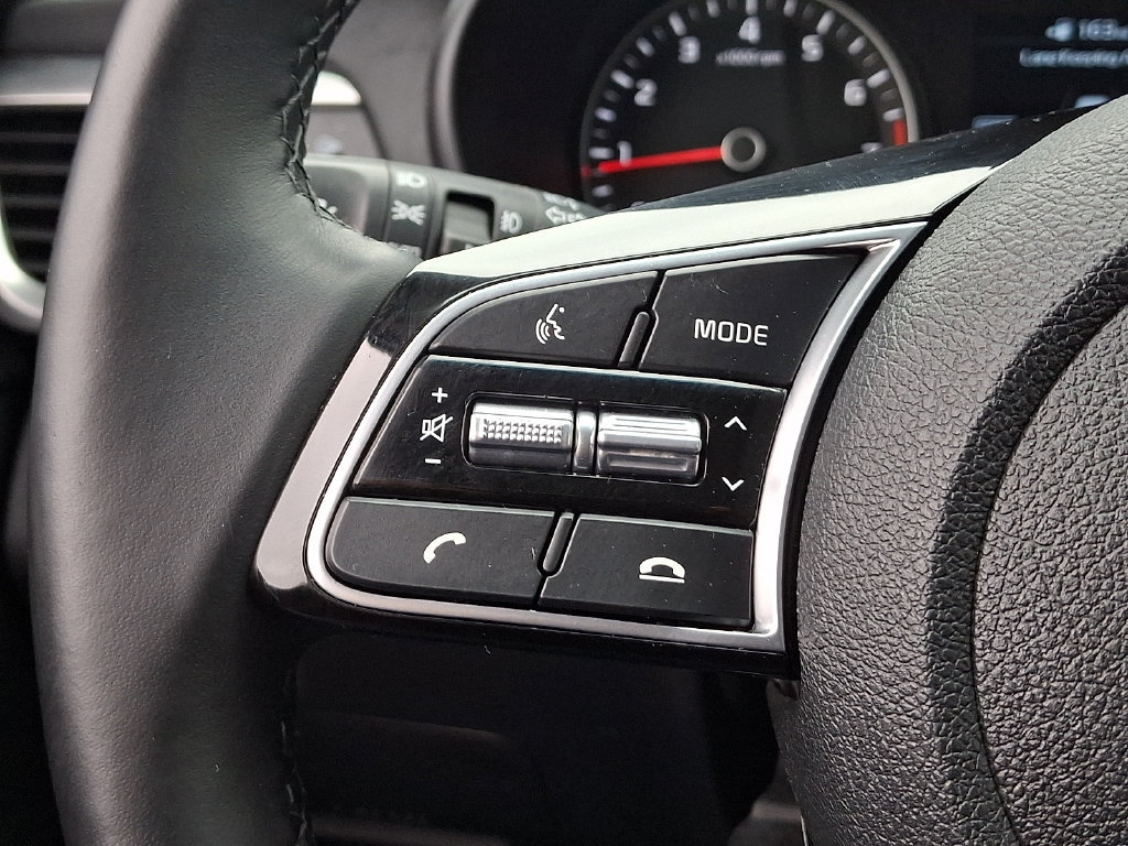 Used 2019 Kia Optima EX w/ EX Premium Package FWD image 22