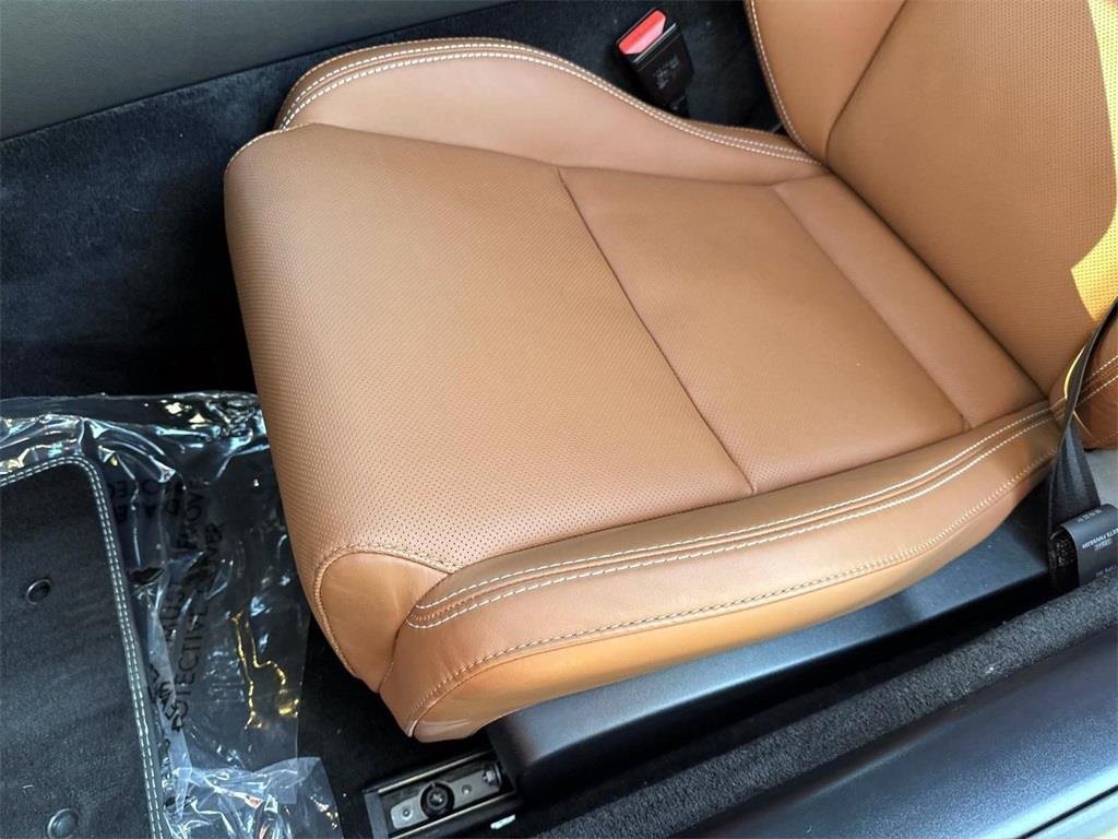 Used 2023 Jaguar F-TYPE R-Dynamic image 14