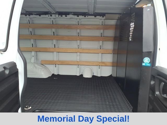 Used 2024 GMC Savana 2500 w/ Driver Convenience Package RWD image 12
