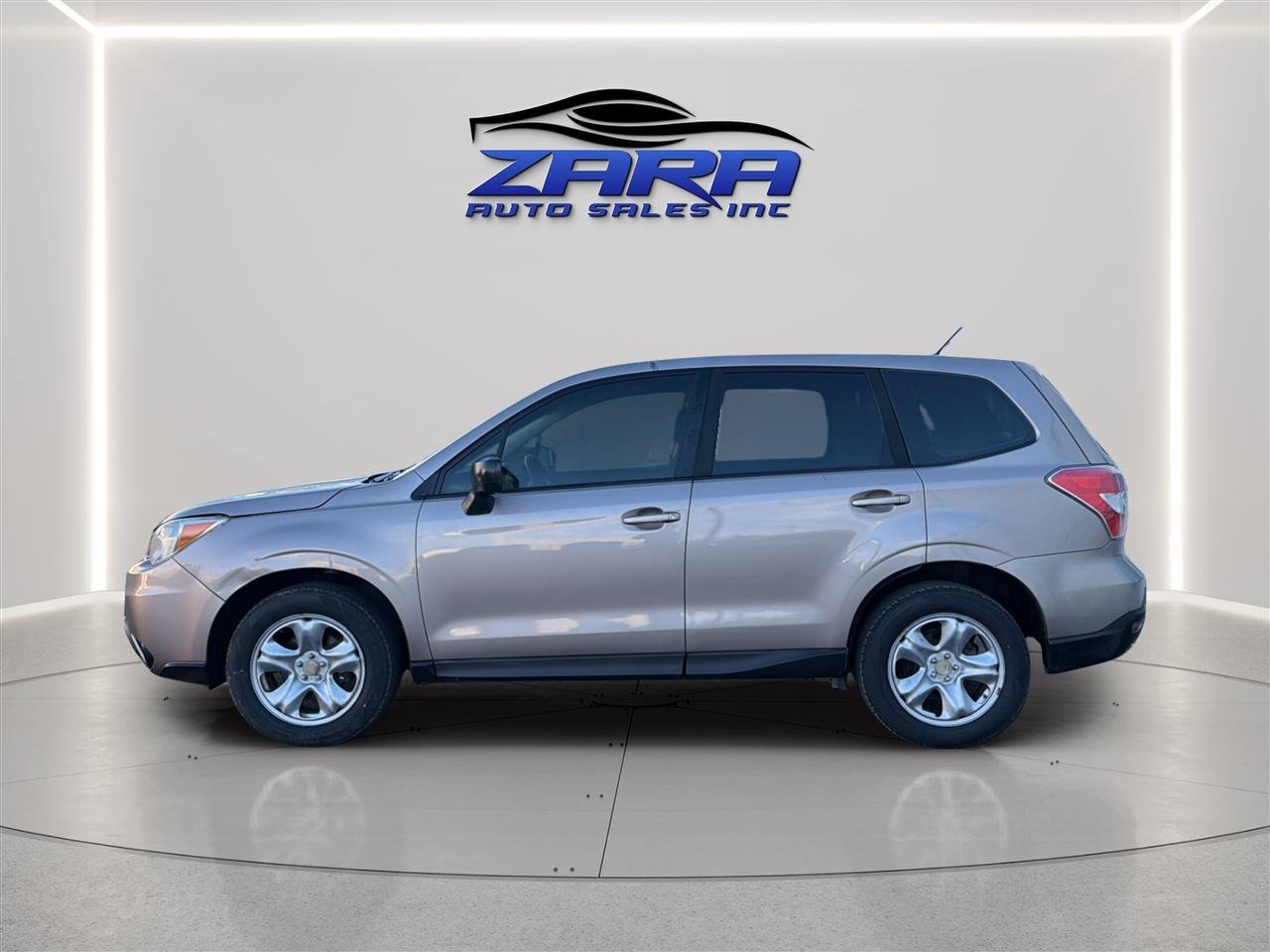 Used 2015 Subaru Forester 2.5i AWD/4WD image 4