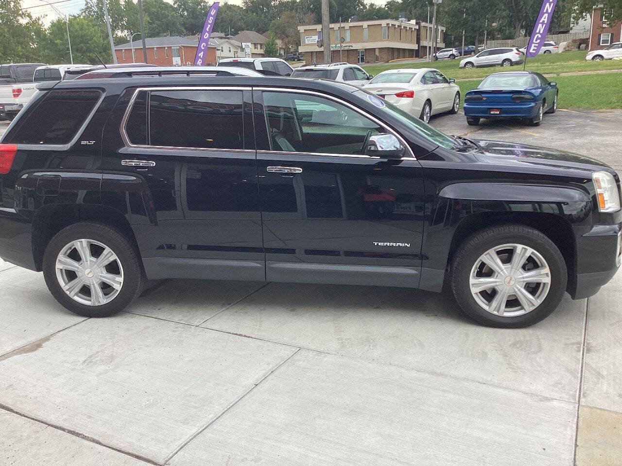 Used 2017 GMC Terrain SLT w/ Open Road Package AWD/4WD image 7