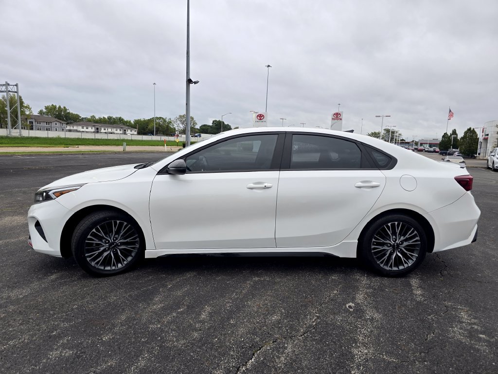 Used 2023 Kia Forte GT-Line w/ GT-Line Premium Package FWD image 12