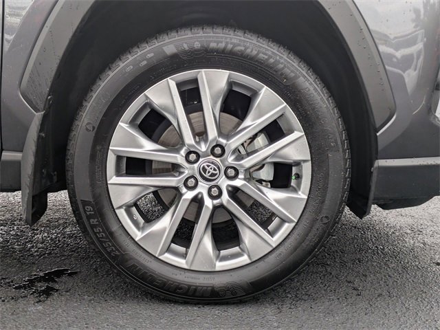 Used 2024 Toyota RAV4 XLE Premium image 11