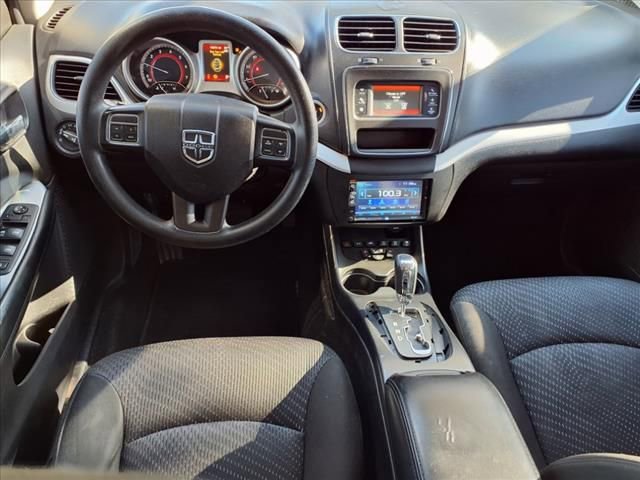 Used 2019 Dodge Journey SE w/ Blacktop Package FWD image 14