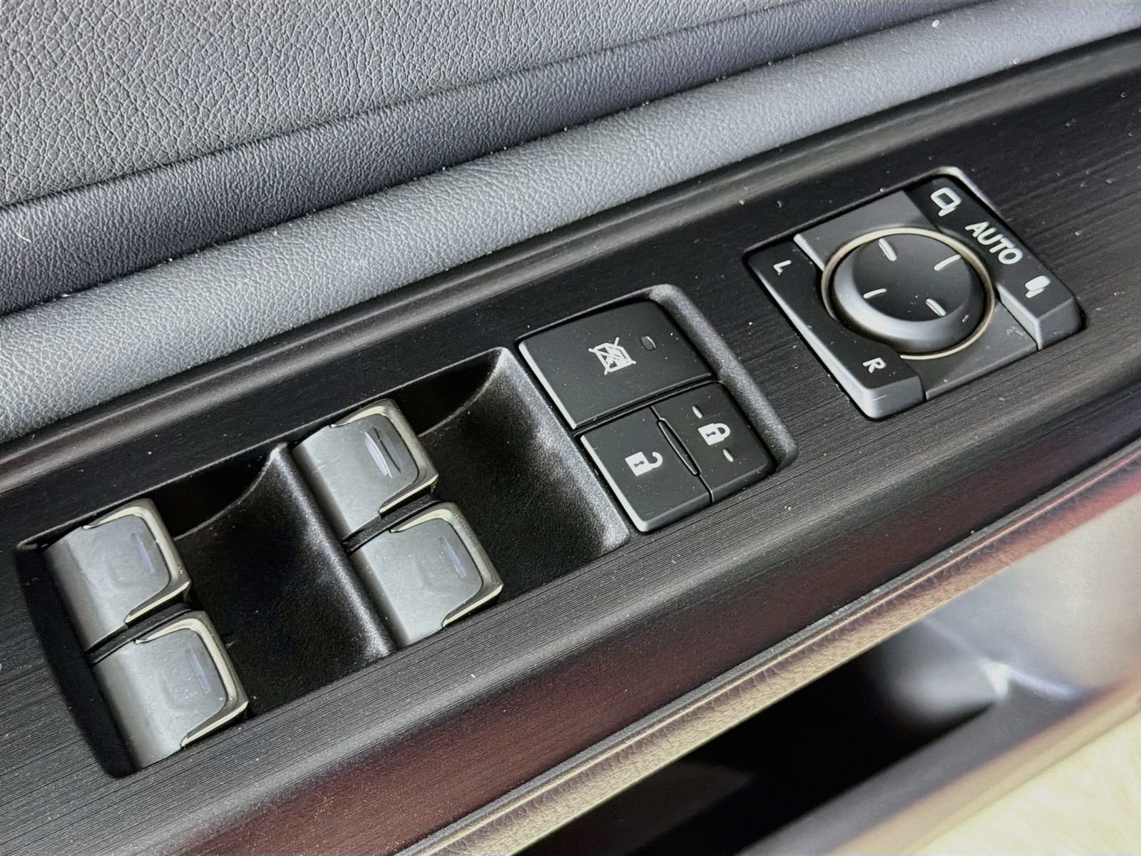 Used 2021 Lexus ES 350 F Sport w/ Accessory Package 2 FWD image 18