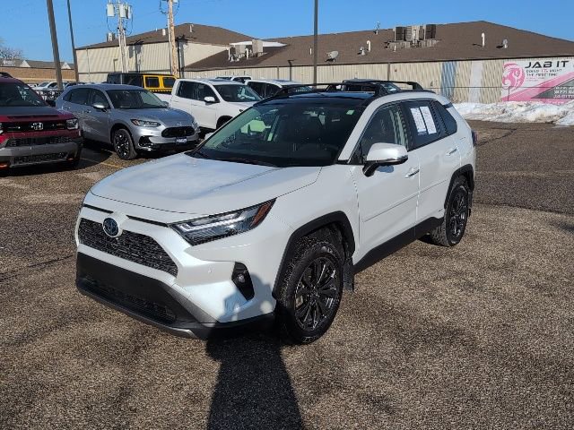 Used 2024 Toyota RAV4 Limited image 15