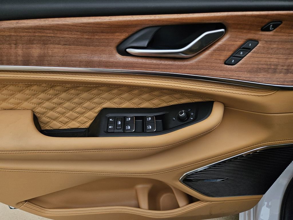 New 2026 Jeep Grand Cherokee Summit AWD/4WD image 18