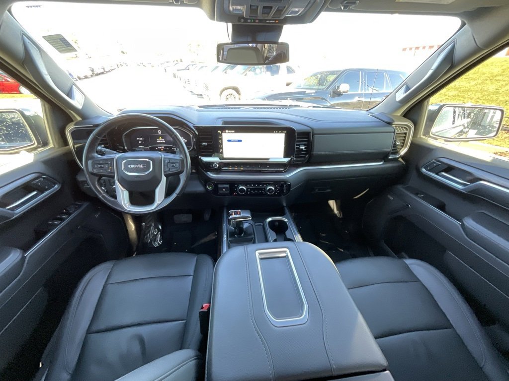 Used 2022 GMC Sierra 1500 SLT w/ SLT Premium Plus Package image 9