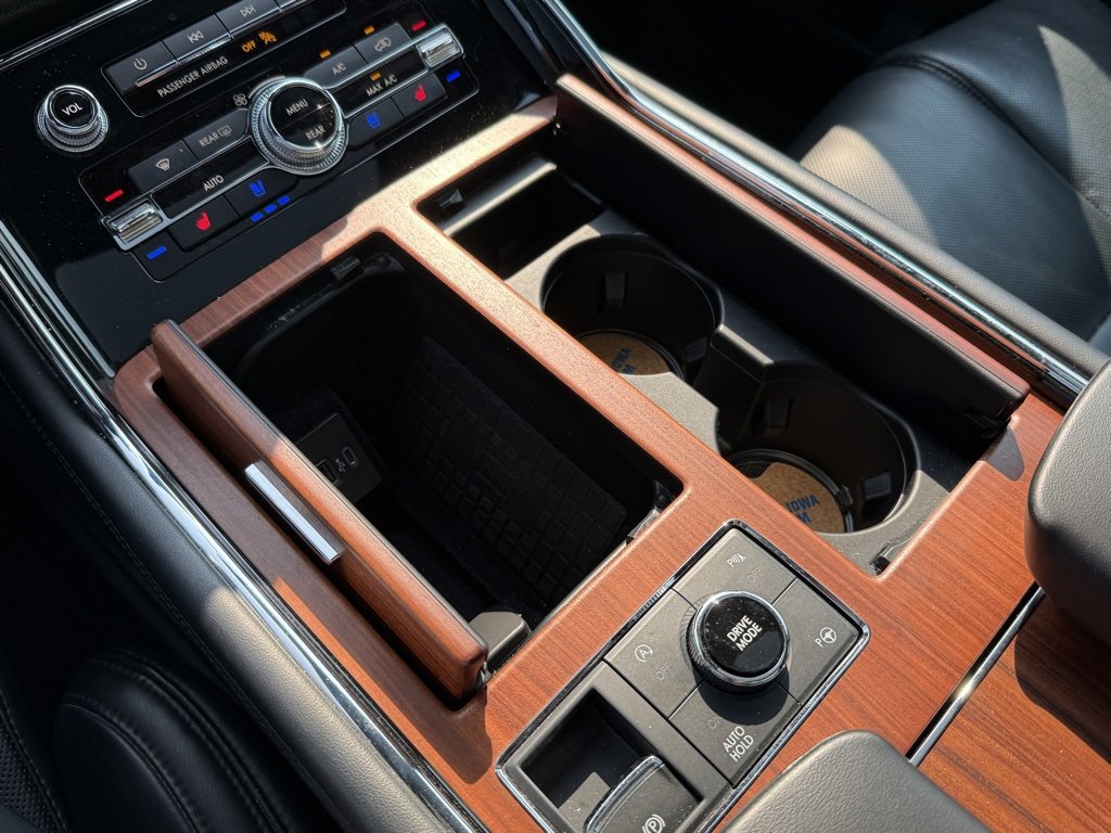 Used 2020 Lincoln Navigator Reserve w/ Luxury Package image 31