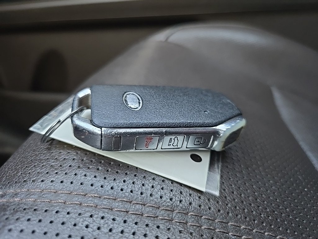 Used 2020 Kia Telluride SX w/ Towing Package AWD/4WD image 14