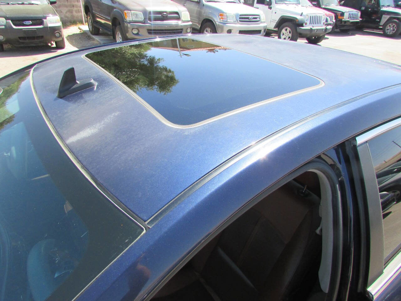 Used 2008 Saturn Aura XR w/ Premium Trim Package image 27