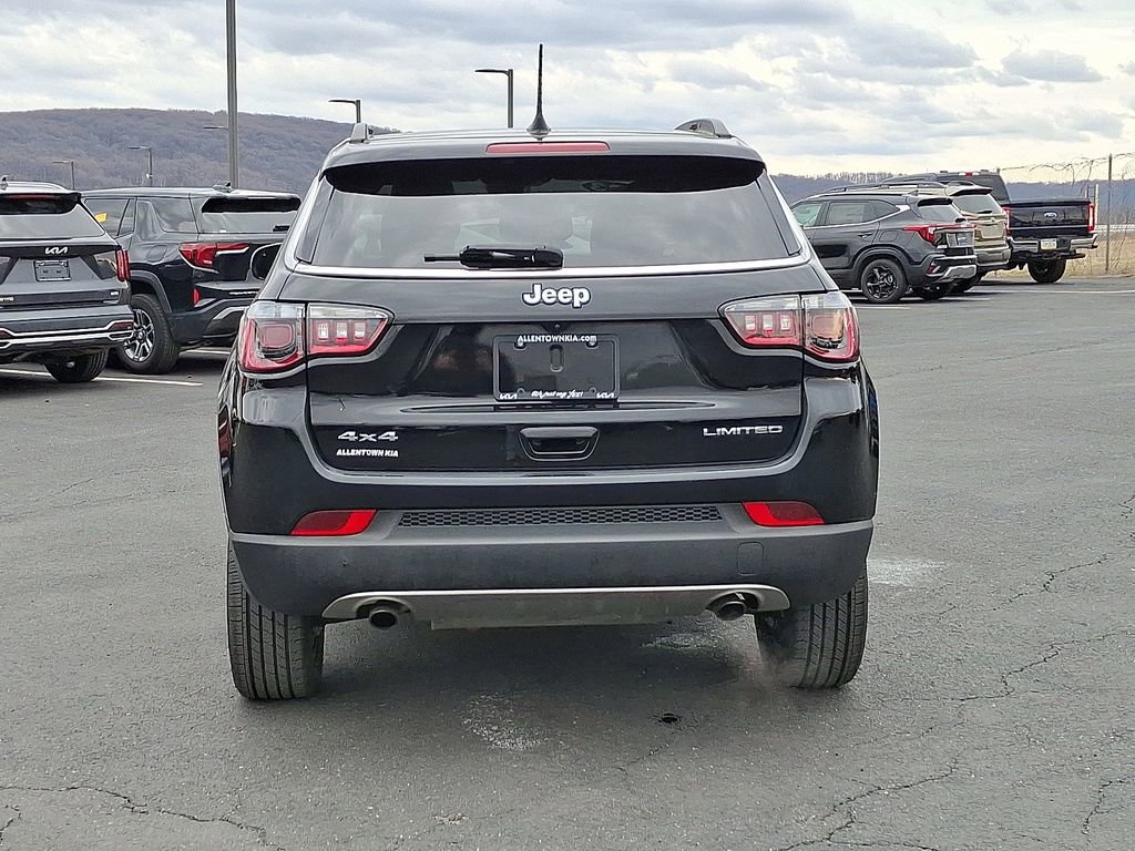 Used 2023 Jeep Compass Limited w/ Sun and Sound Group image 5