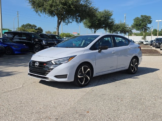 Certified 2025 Nissan Versa SR FWD image 4