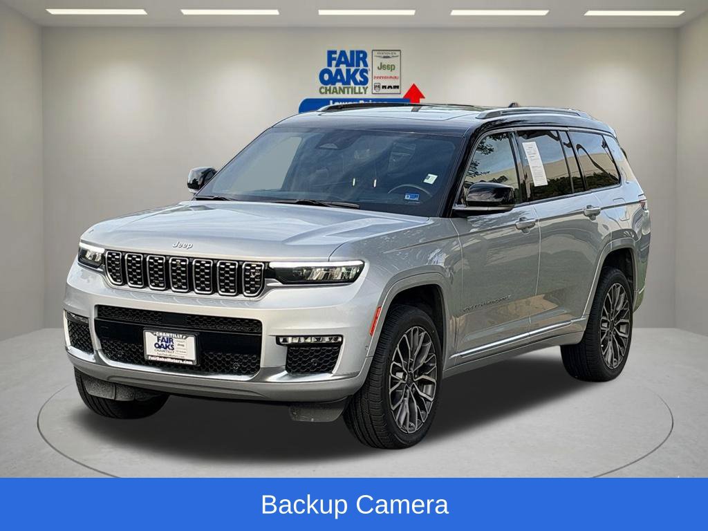 Used 2023 Jeep Grand Cherokee L Summit AWD/4WD image 3