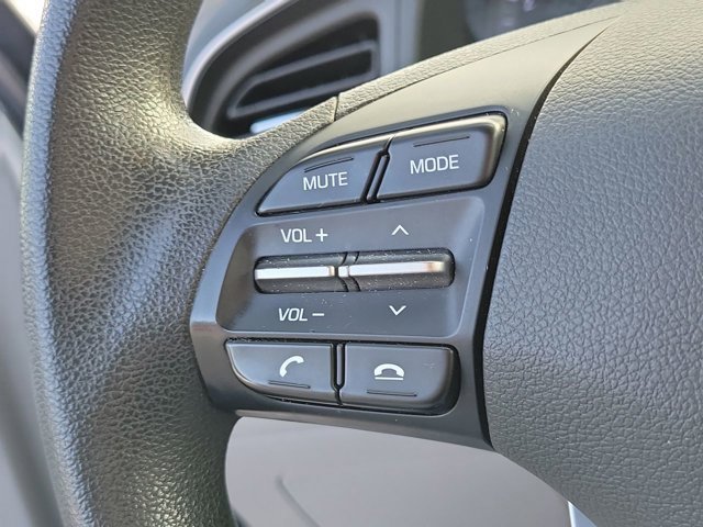 Used 2019 Hyundai Elantra SE image 30