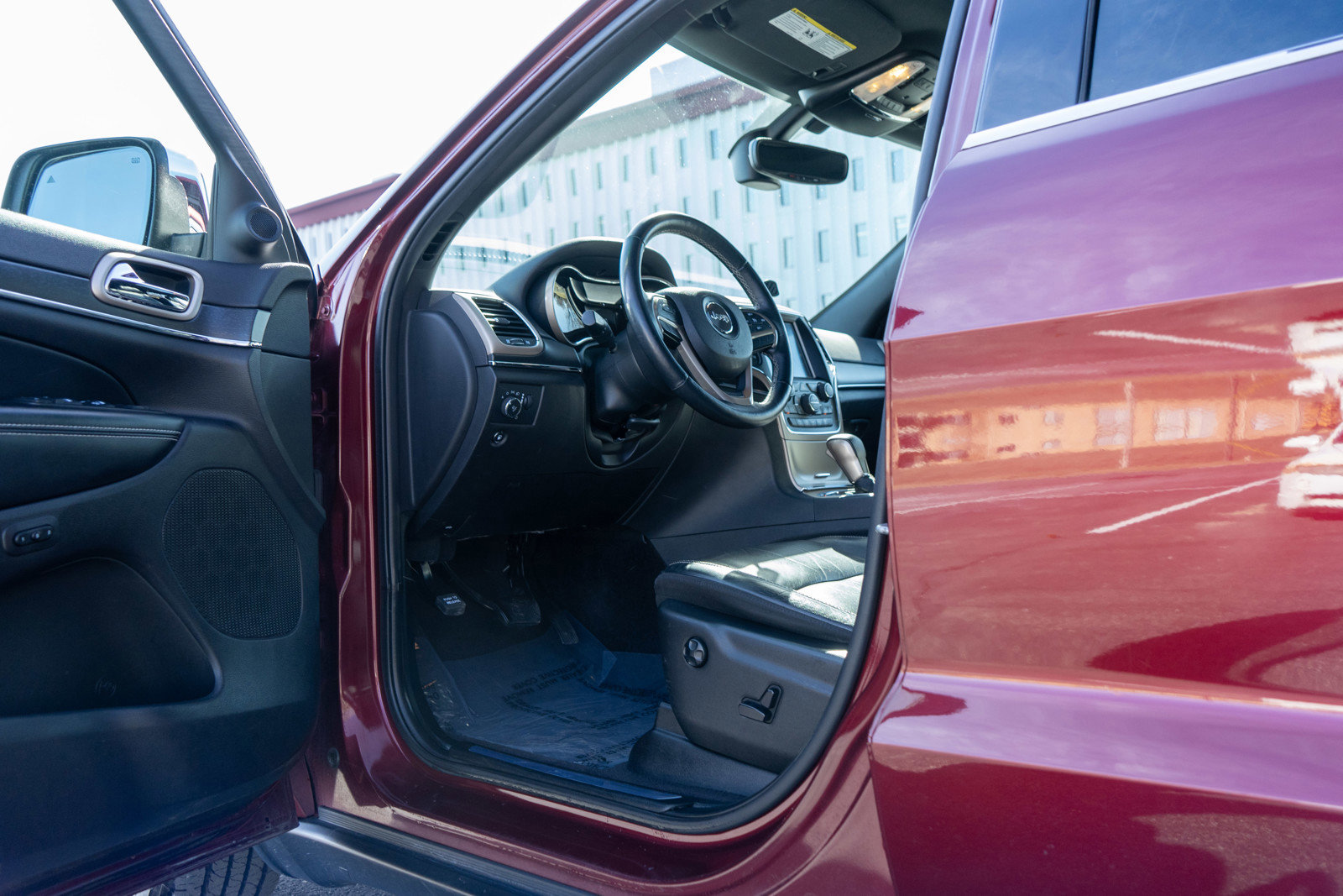 Used 2017 Jeep Grand Cherokee Limited w/ Trailer Tow Group IV image 14