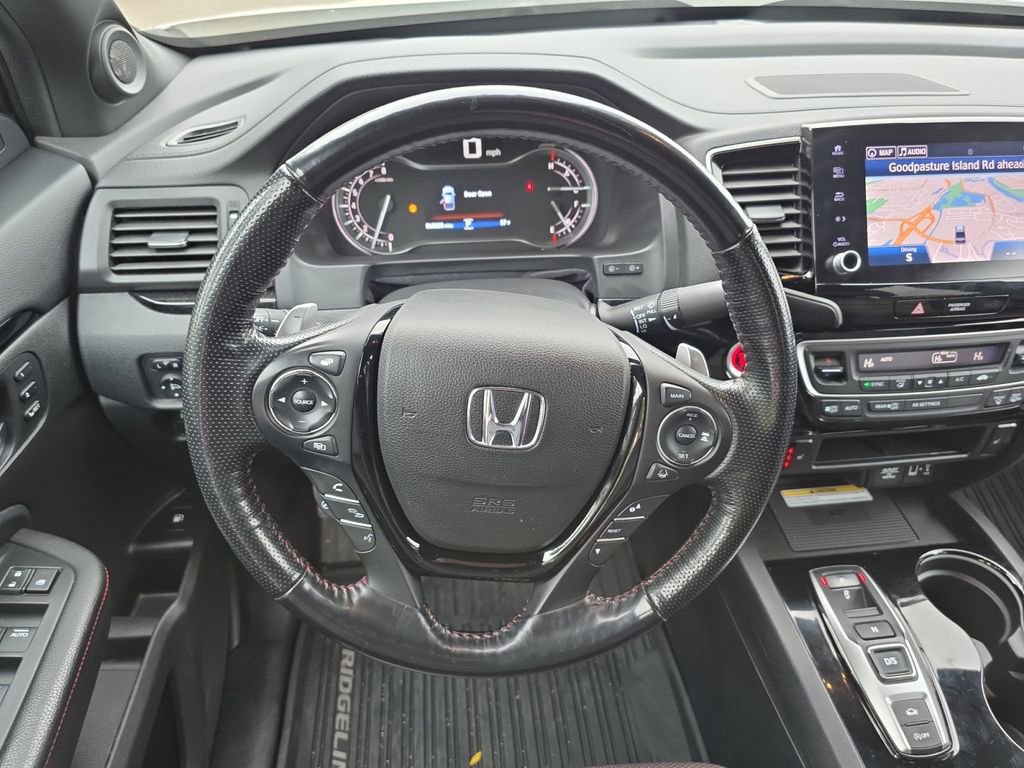Certified 2021 Honda Ridgeline Black Edition image 12