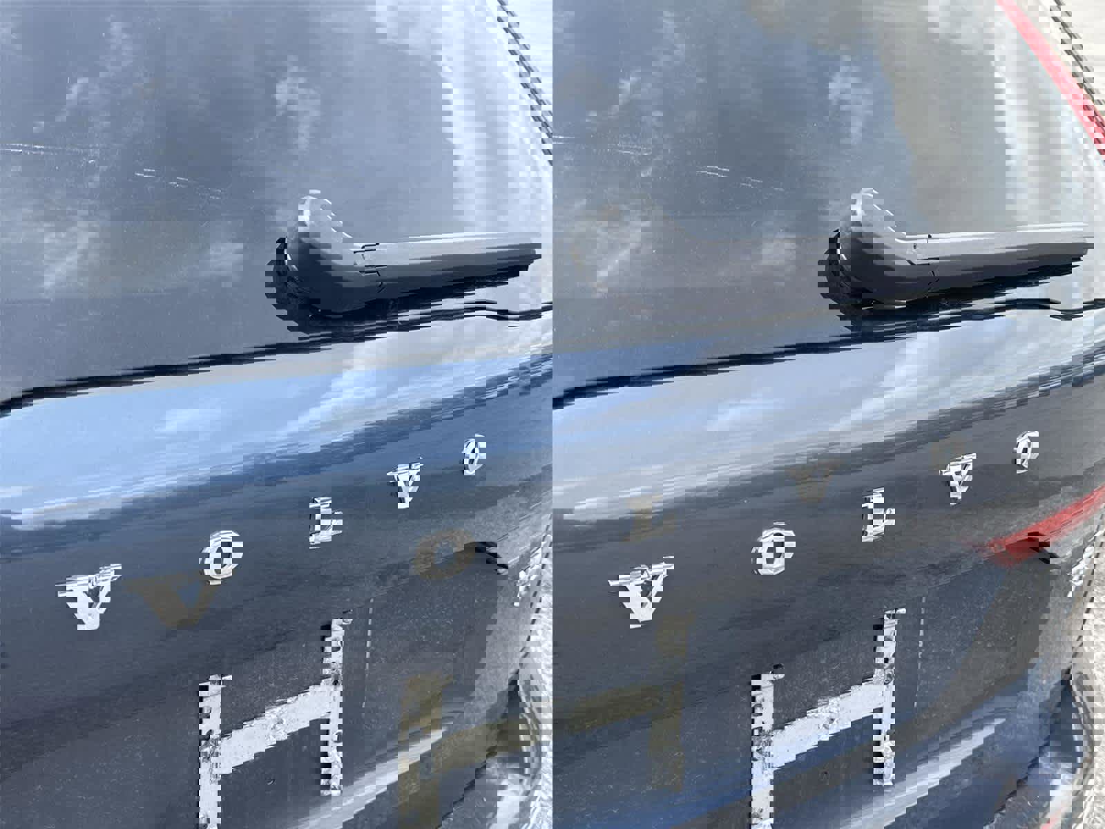 Used 2018 Volvo XC60 T5 Inscription w/ Luxury Seat Package image 10