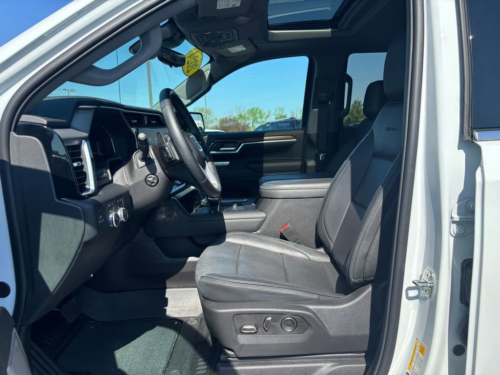 Used 2024 GMC Sierra 1500 Denali w/ Denali Reserve Package AWD/4WD image 15