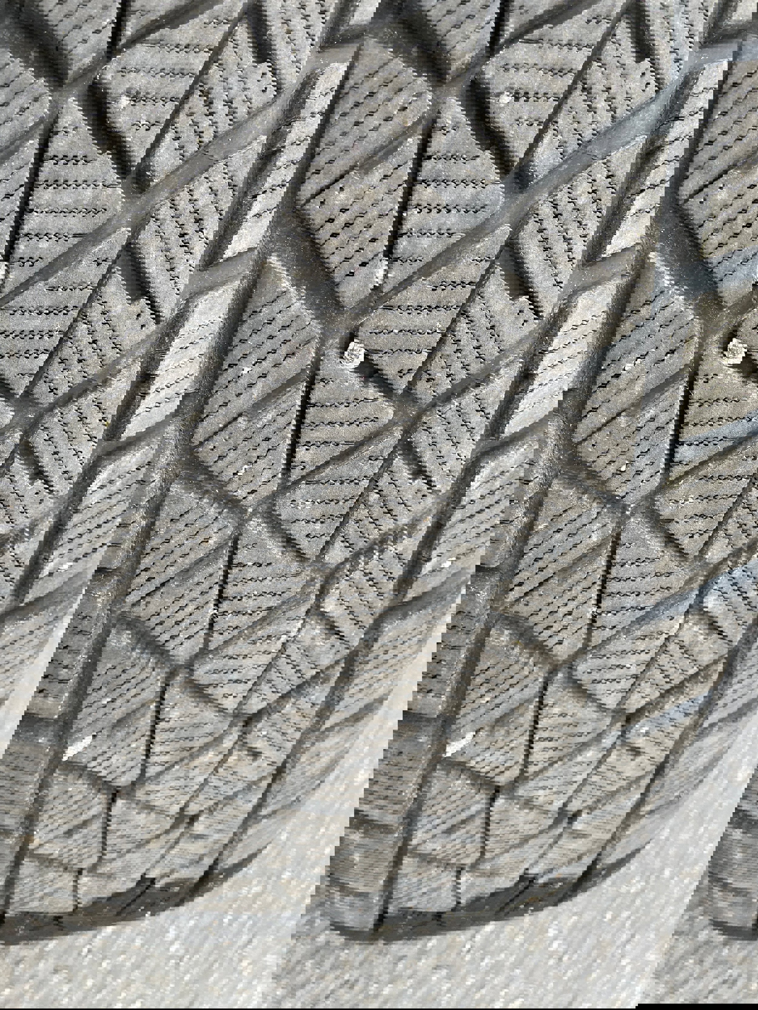 Used 2021 Ford Explorer XLT w/ Equipment Group 202A image 34