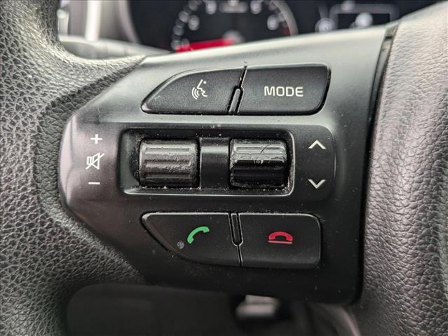 Used 2017 Kia Sorento L image 12