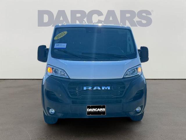 Used 2025 RAM ProMaster 2500 w/ Convenience Group FWD image 2