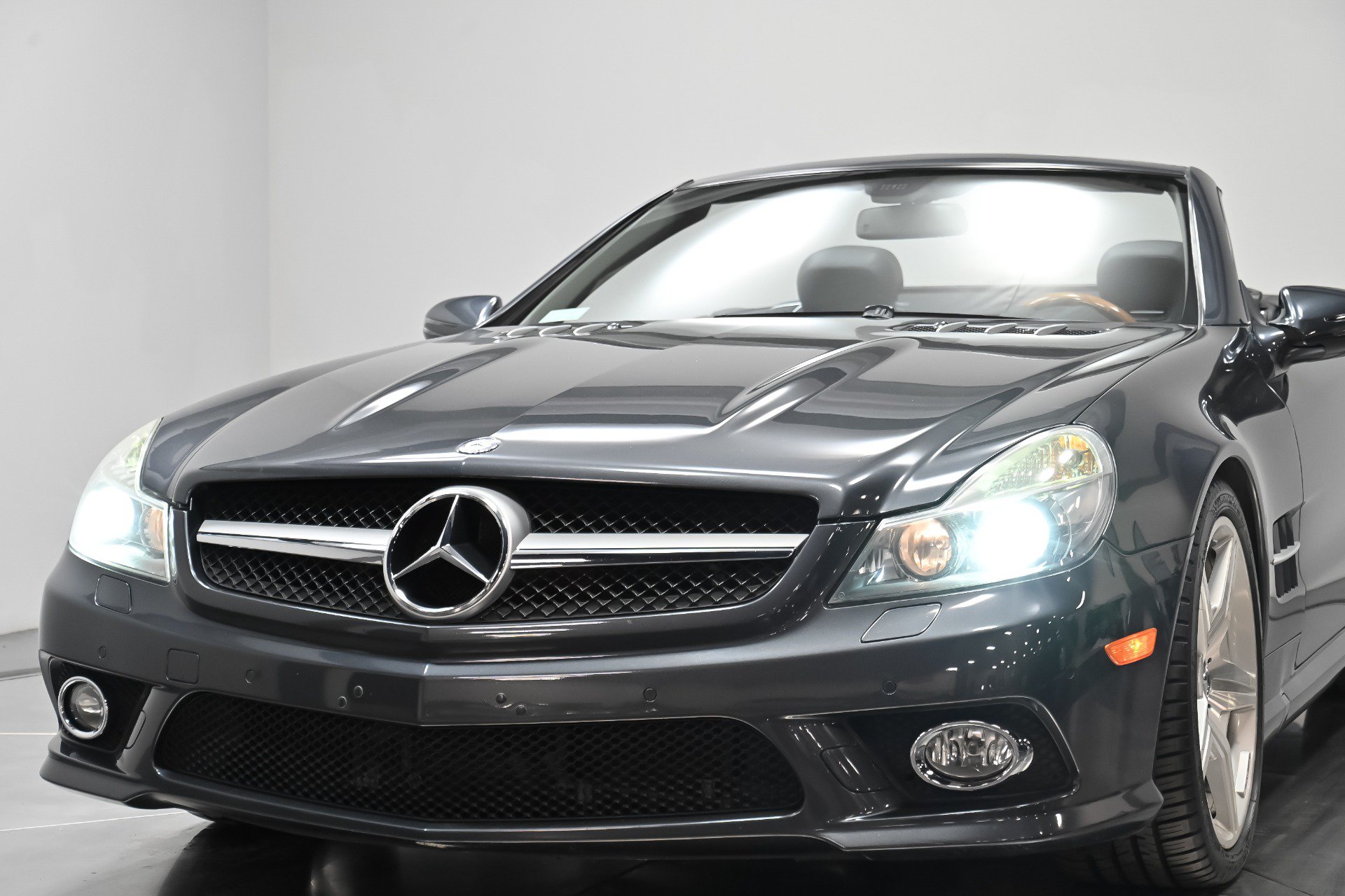 Used 2009 Mercedes-Benz SL 550 image 40