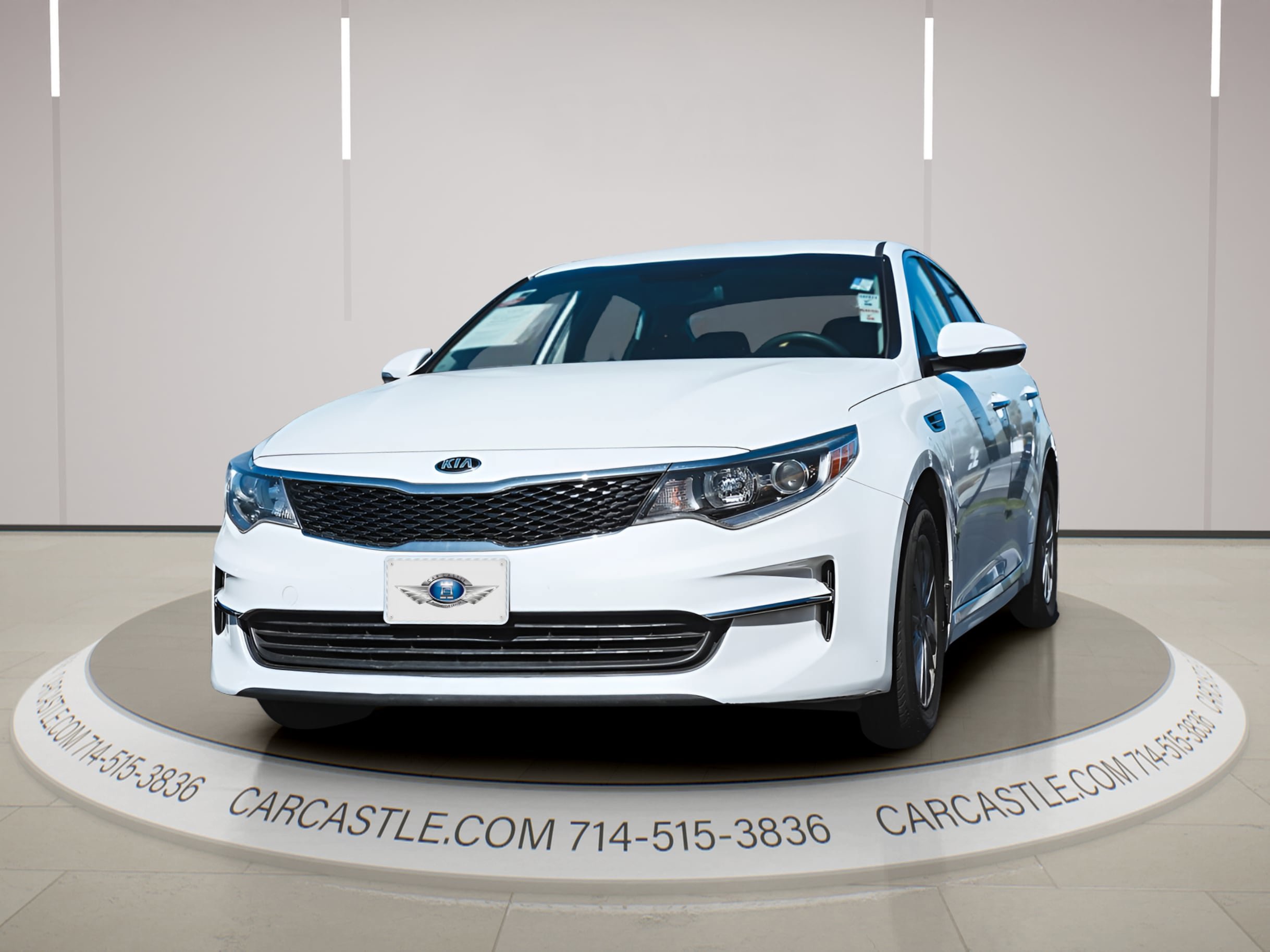 Used 2017 Kia Optima LX image 2