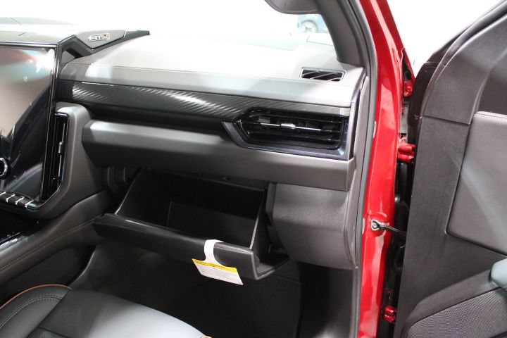 New 2026 GMC Yukon XL AT4 w/ AT4 Premium Plus Package AWD/4WD image 27