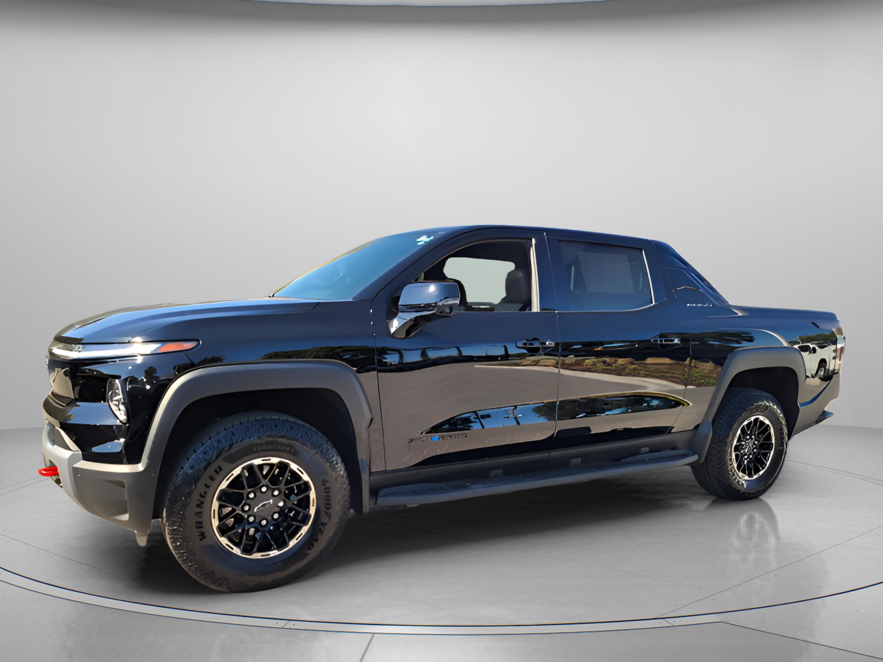 New 2026 Chevrolet Silverado EV Trail Boss image 2