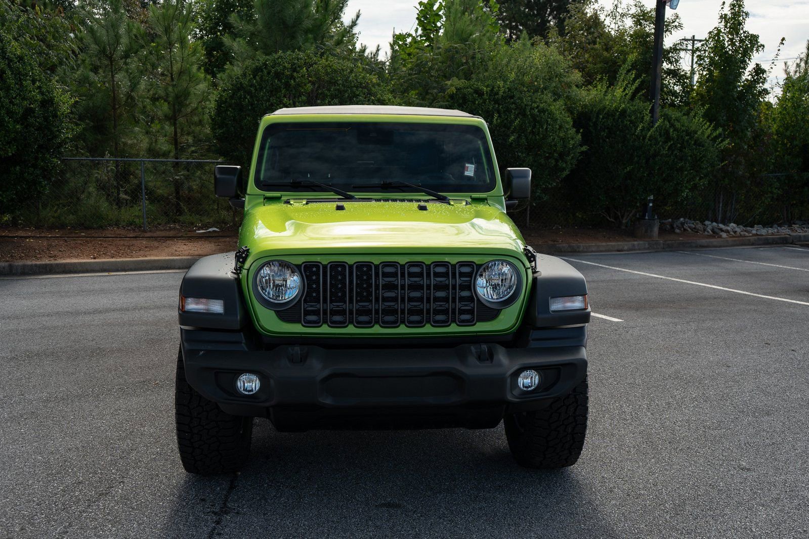 Used 2025 Jeep Wrangler Sport image 2