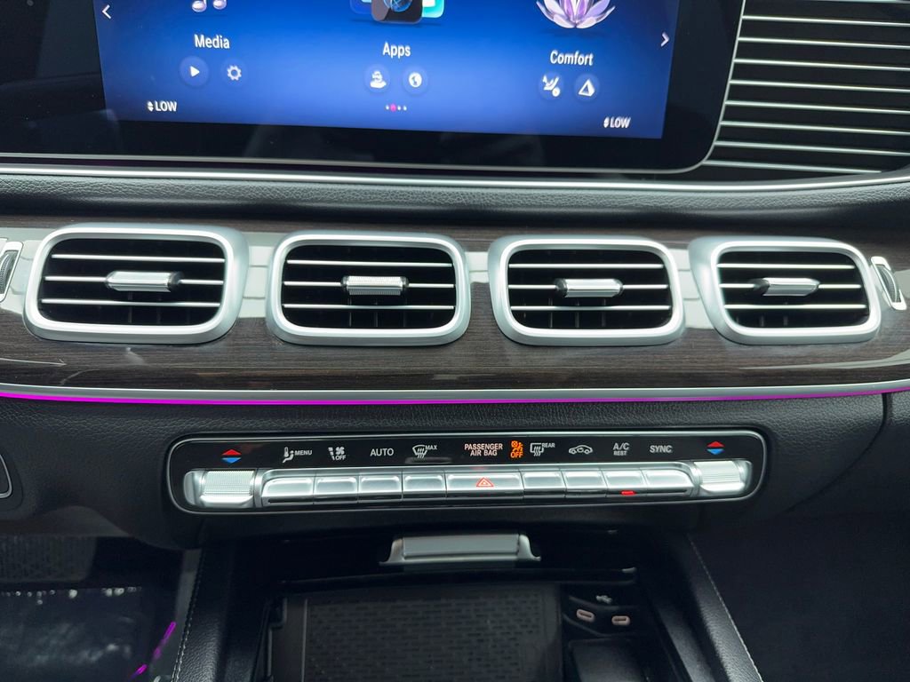 Used 2024 Mercedes-Benz GLE 350 4MATIC w/ 3rd Row Seat Package image 30