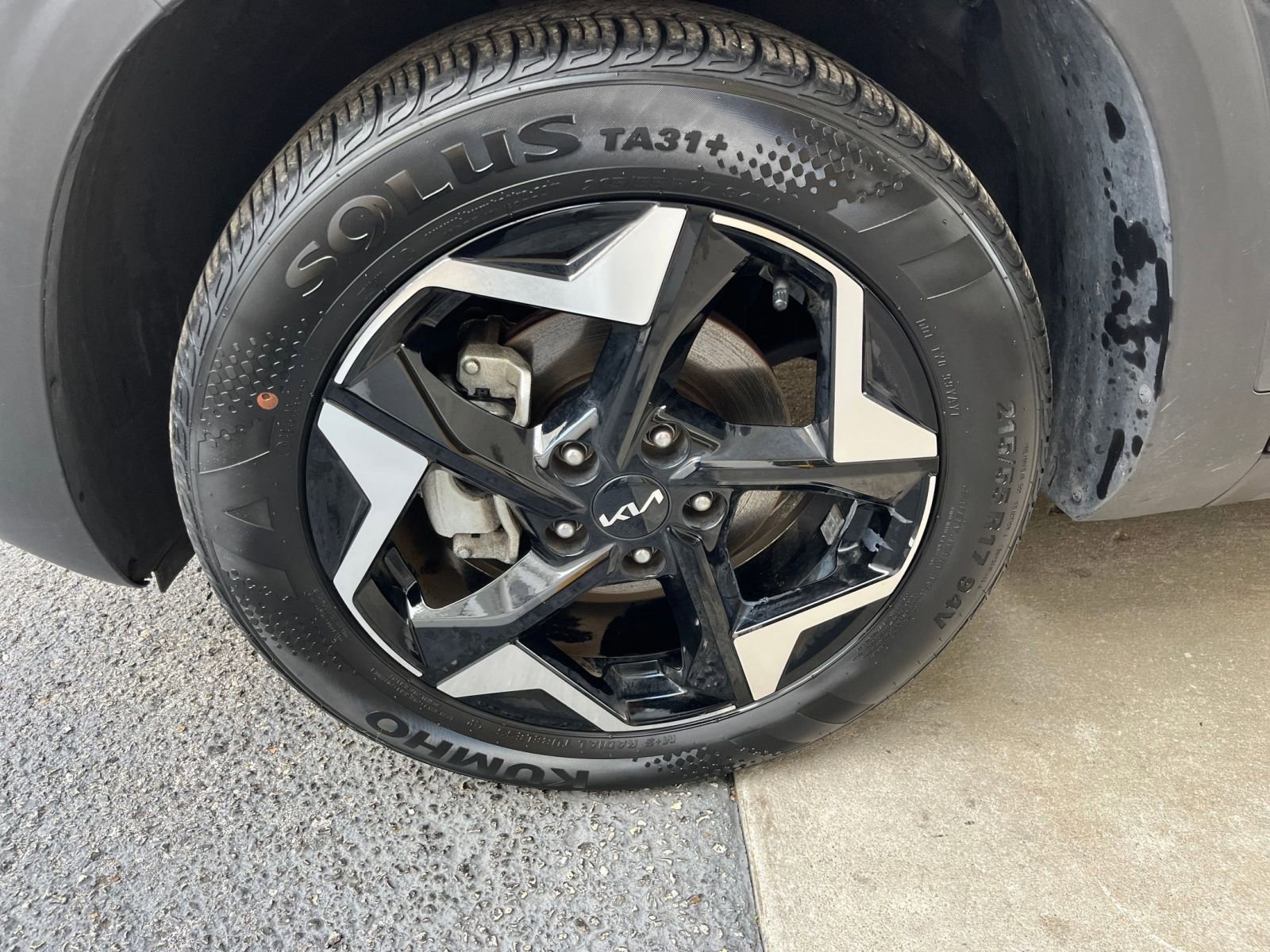 Used 2025 Kia Seltos S image 32