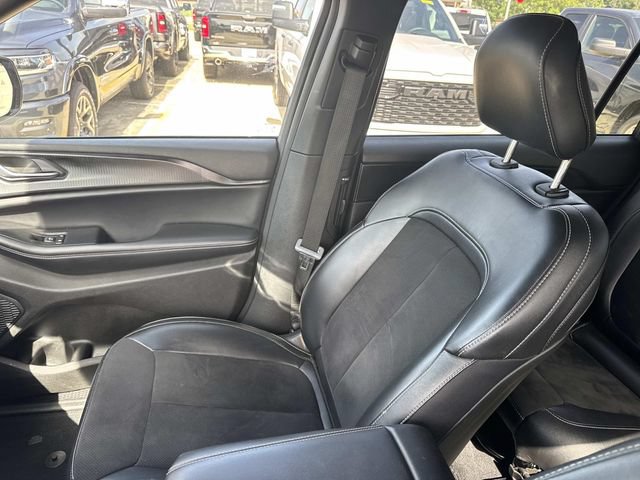 Used 2023 Jeep Grand Cherokee L Laredo RWD image 22